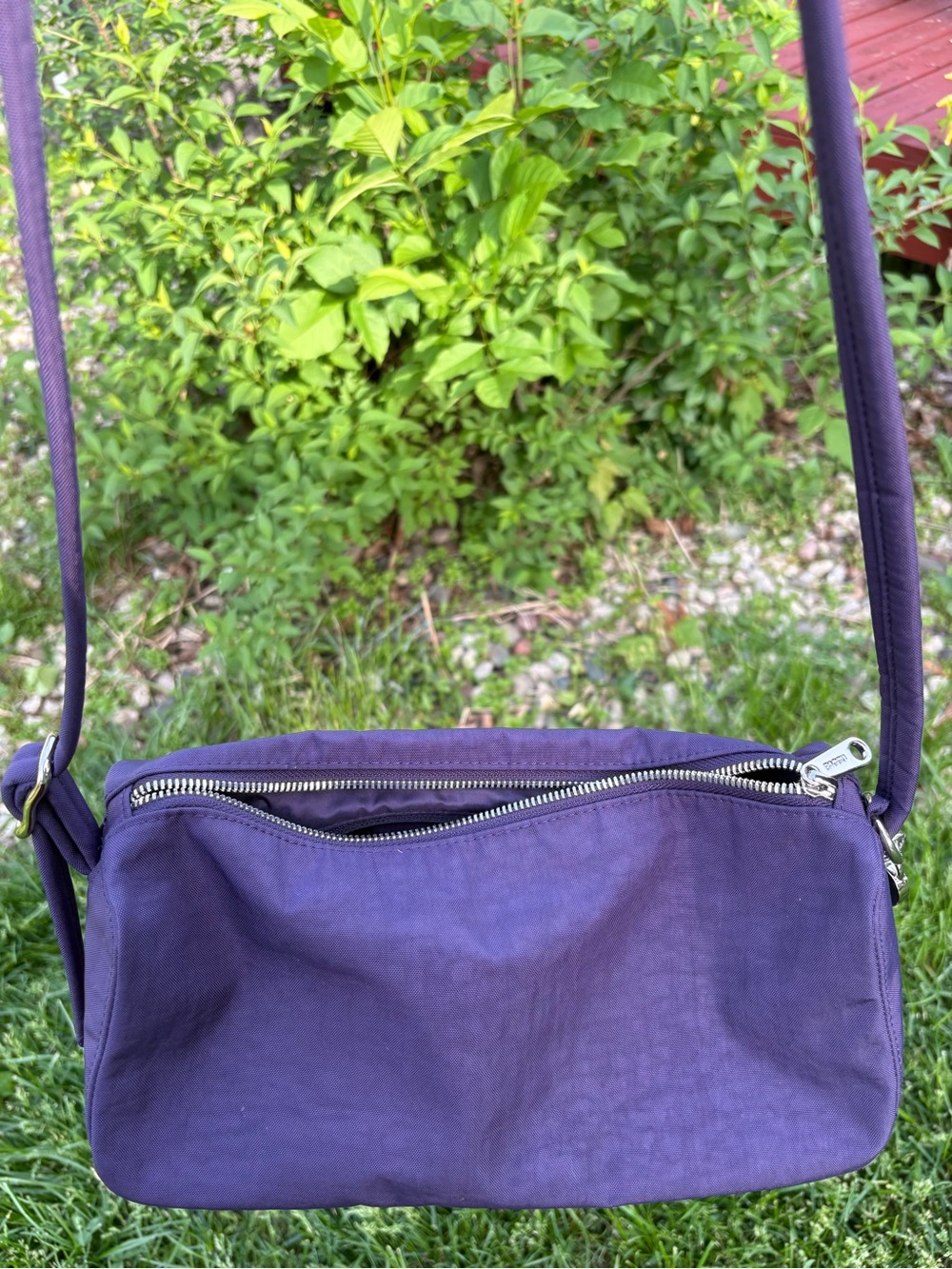 EUC BAGGU Fig Loaf Shoulder Zip Bag - Picture 3 of 9